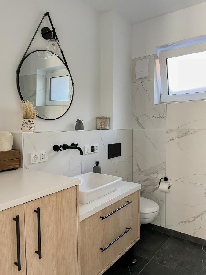 Ferienwohnung The Hideaway شاربوتس المظهر الخارجي الصورة